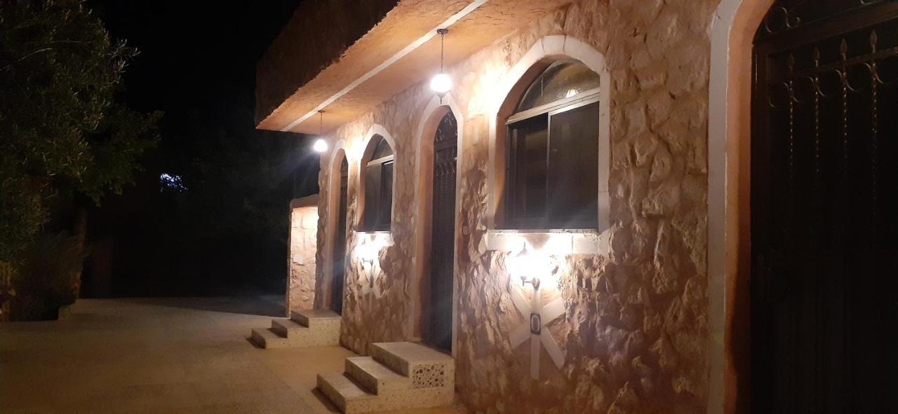 Appartement Petra Bedouin House à Al Hayy Extérieur photo